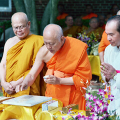 คนดีชอบทำงาน – คนพาลชอบทำลาย